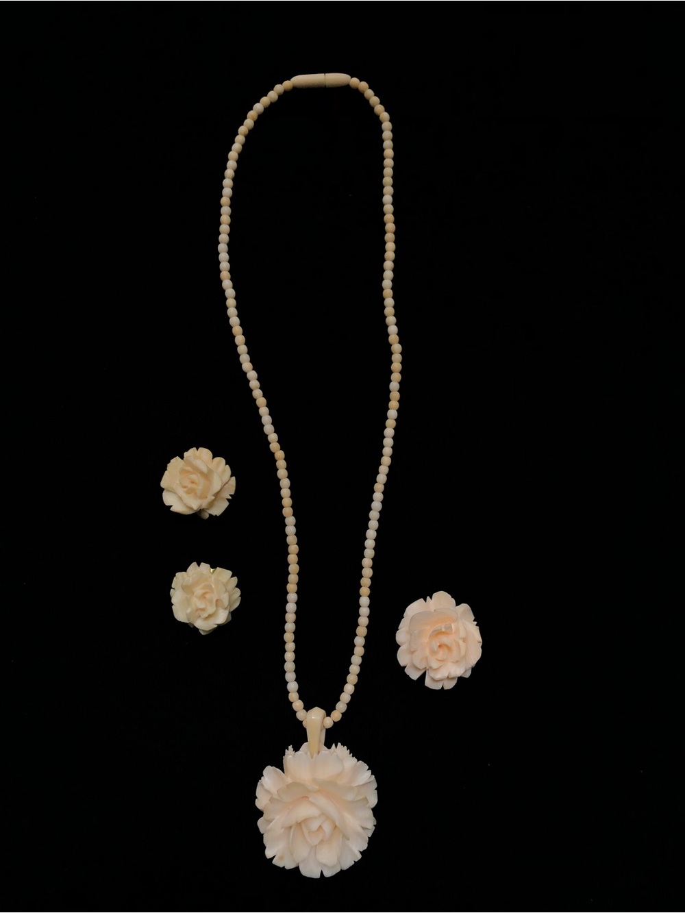 Vintage Ivory Cream Floral Necklace with Earrings and Brooch
